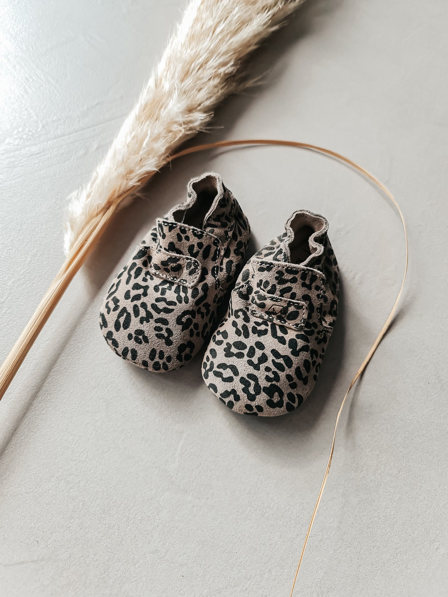 Mavies First Steps | Leopard Grey