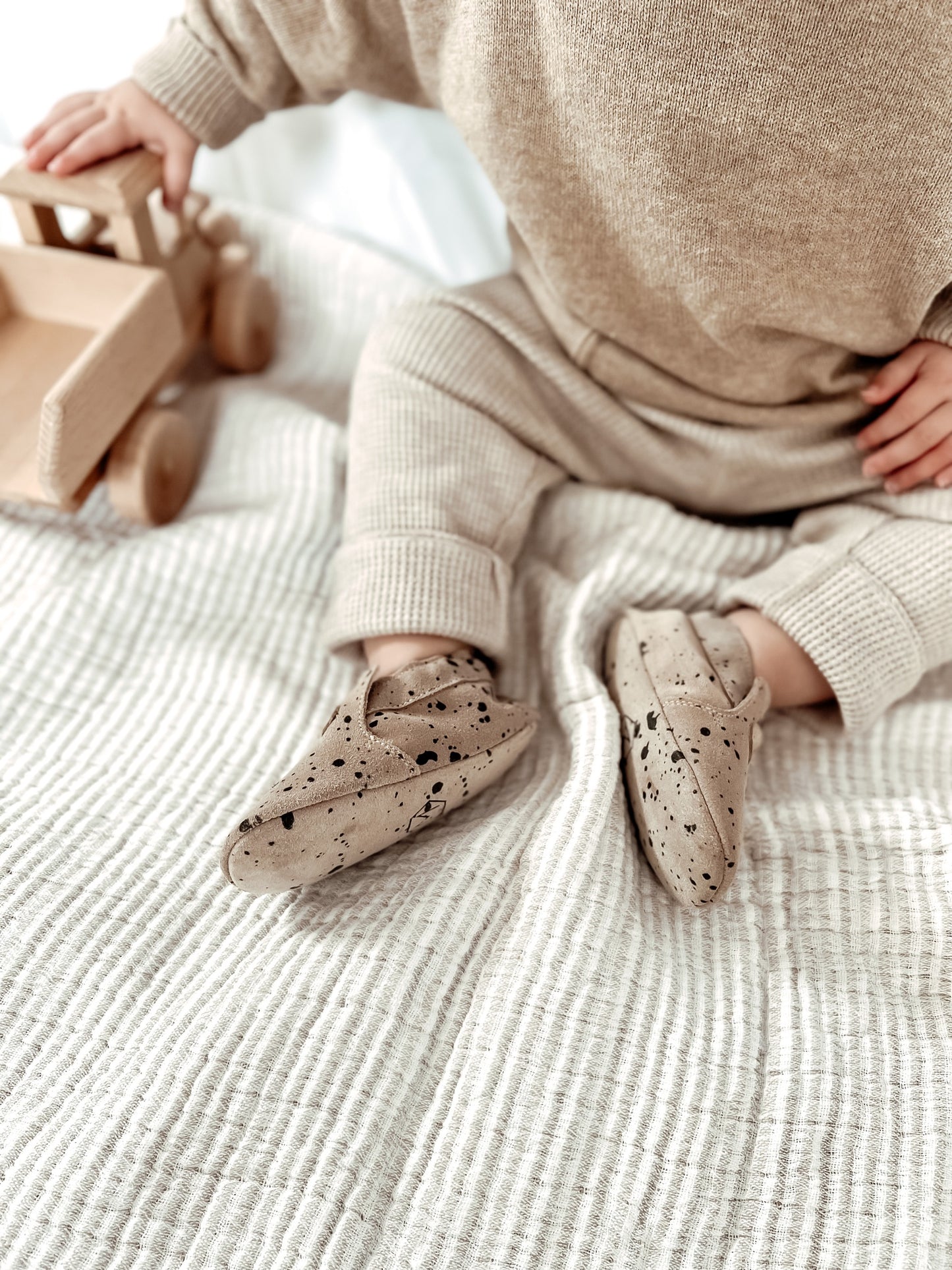 Mavies First Steps | Sand Paint